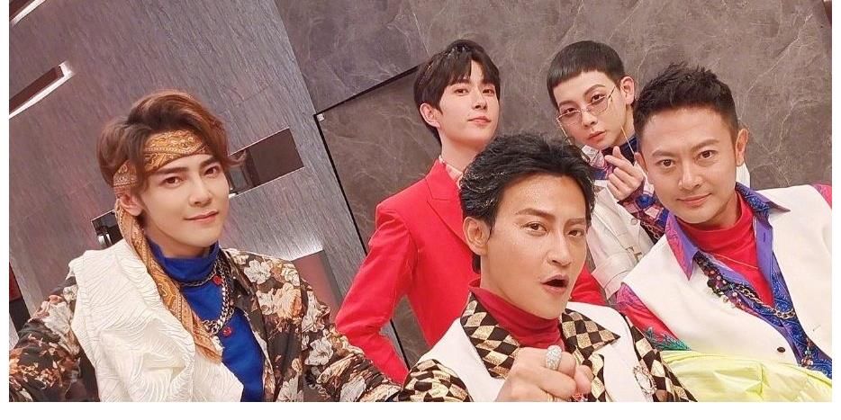 综艺|印小天，参加了《追光吧哥哥》舞蹈怎么也没有得到任何改变？