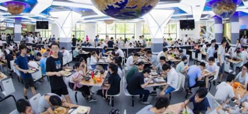 大学食堂WIFI密码成网红，能连接上的都是学霸，食堂阿姨喊你来吃