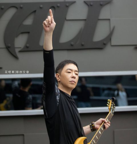 林晓峰|人多是非多!《披荆斩棘的哥哥》陈小春搞小圈子,黄贯中被“排斥”