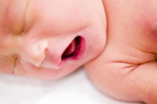 宝宝|昼夜不分、夜醒频繁、爱哭闹？速学3妙招，宝宝睡得安妈妈不熬夜