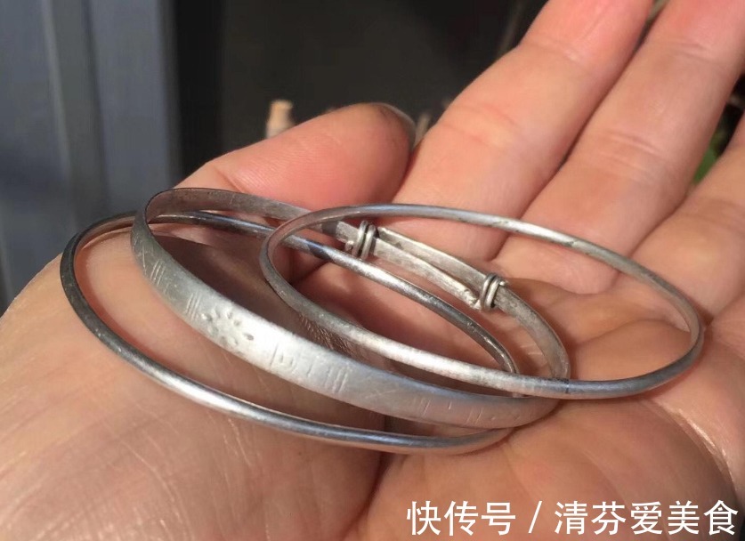手镯|很多女性佩戴的银手镯，只是为了好看吗？还是对身体有什么好处？