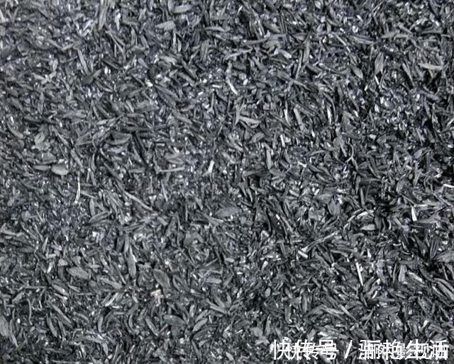 鱼鳞|花肥其实自己就能做,省钱又好用,养花效果棒