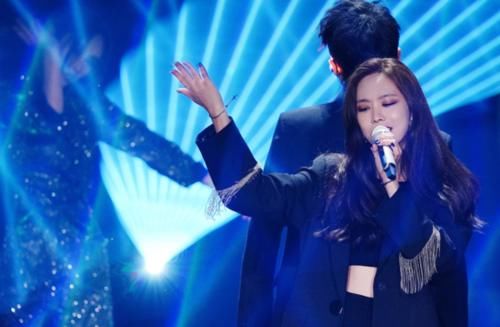 隔壁老樊|頂風(fēng)作案？又一綜藝被曝邀請(qǐng)“愛(ài)豆”嘉賓，以歌手為稱謂