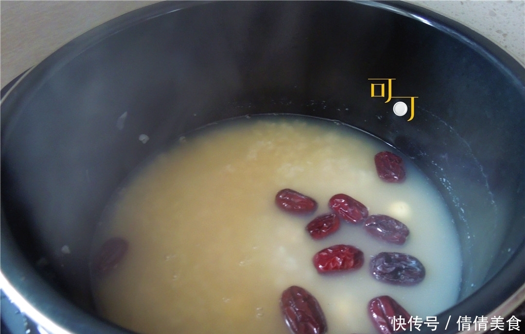 自家煮粥食材随心搭，清火又补水，隔天煮一锅，夏天要多喝