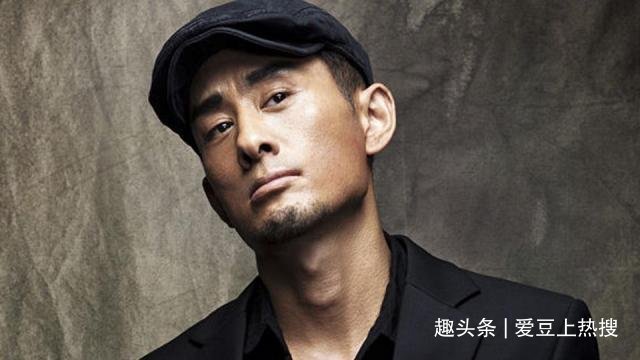 51歲阿寶近況:廚房污垢油漬滿地,客廳內(nèi)景布置寒酸