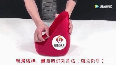 谁还买熨斗啊，洗衣液瓶剪2刀，衣服1秒变平整，太聪明了！