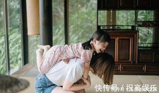 妈妈|宝宝被卸妆后的小姨吓哭，抱着妈妈不撒手，求小姨的心理阴影