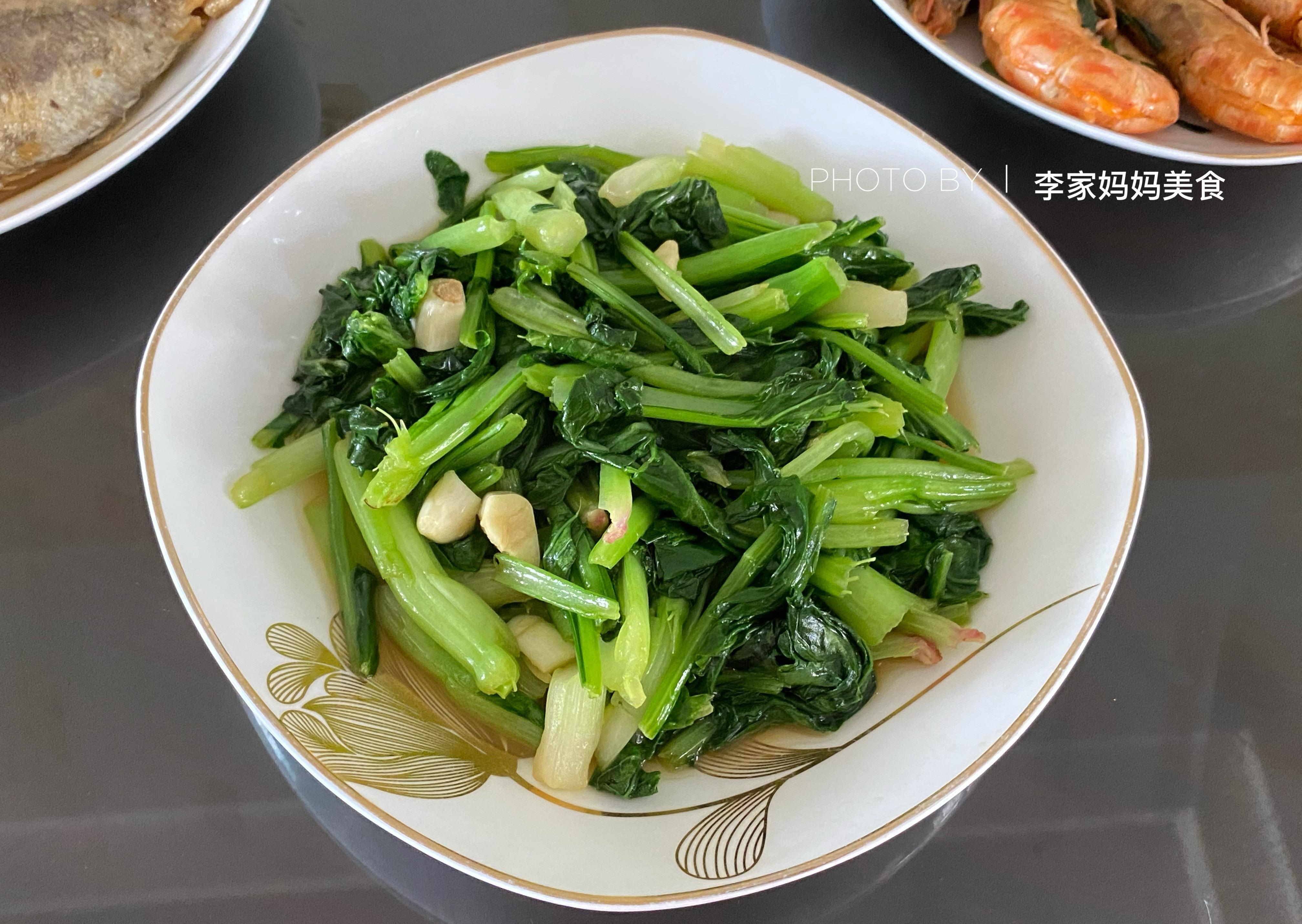 猪血|亲戚突然来串门，临时加了2道菜，被嫌弃抠门，吃完却要打包