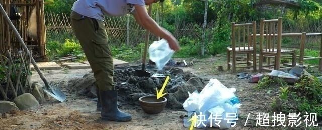 满铺|自己动手捯饬院子,塑料袋里灌水泥,铺满整个地面,比青石板结实