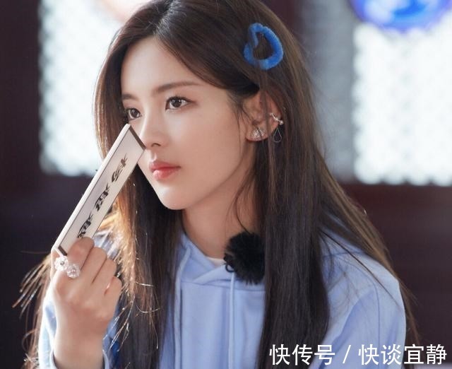 追光哥哥录制时间已定，杨超越成为观察员，嘉行传媒的他也来了