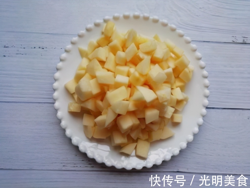 苹果派|家里面的苹果吃不完,用万能的手抓饼解决,孩子很喜欢