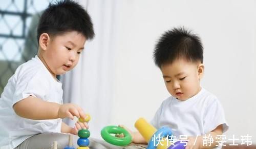 龙凤胎|龙凤胎宝宝刚出生就“秀恩爱”,医生都不忍心拆散,画面太有爱了