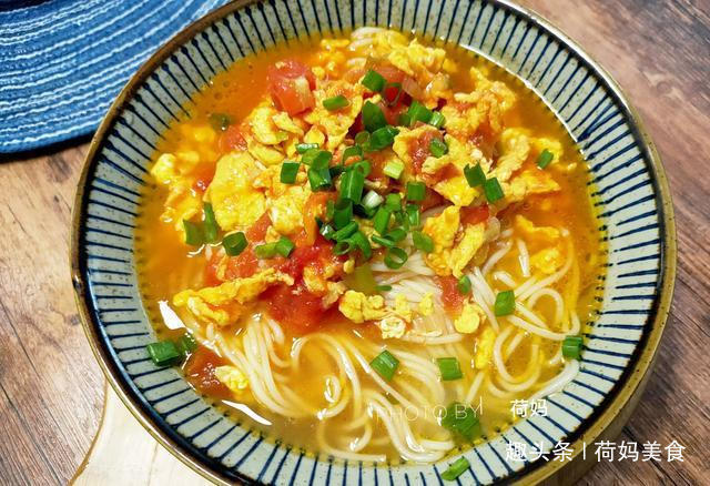 早餐,给孩子煮这碗面,汤浓蛋滑味道鲜,十分钟出锅,真香!