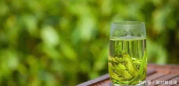 口腔异味很尴尬!常吃这几种食物,调理肠胃,口气慢慢变清新