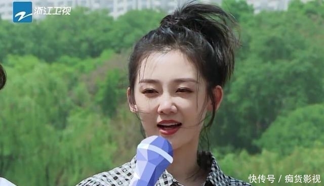 姚译添|《奔跑吧》上演甜宠剧,郑恺开启浪漫追妻之旅,夫妻同框甜蜜暴击