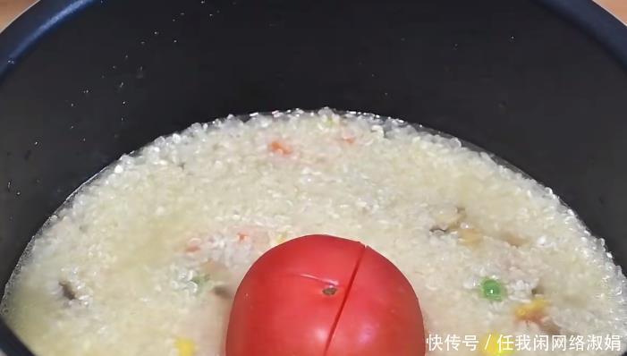 玉米|家人爱吃的番茄焖饭,简单的烹饪,丰富的食材,鲜香味美又营养