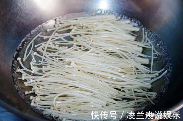 小水|这菜好学易做,消暑又降火,比凉拌菜简单,比沙拉更健康