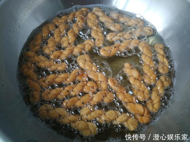 添加剂|自制脆口小麻花,无添加剂更健康,嘎嘣脆越嚼越香