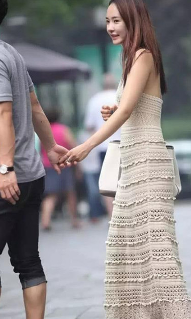 性感|街拍性感靓丽的小姐姐,仙女般的气质,性感挡不住