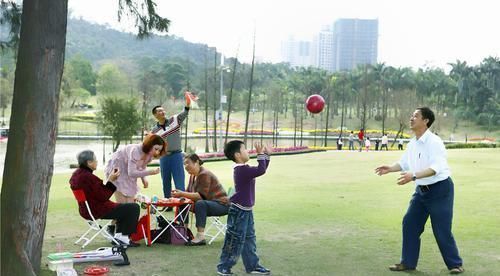 电子产品|长时间玩电子产品，会影响儿童大脑发育吗