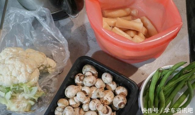 原来韩剧里都是骗人的,拍下真实炒年糕照片,为何韩国“无胖子”!