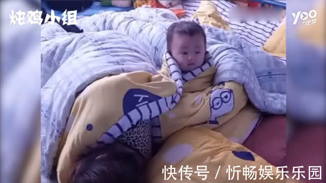 睡着|妈妈照顾宝宝太累睡着了,接下来宝宝的举动,爸爸瞬间暖哭了!