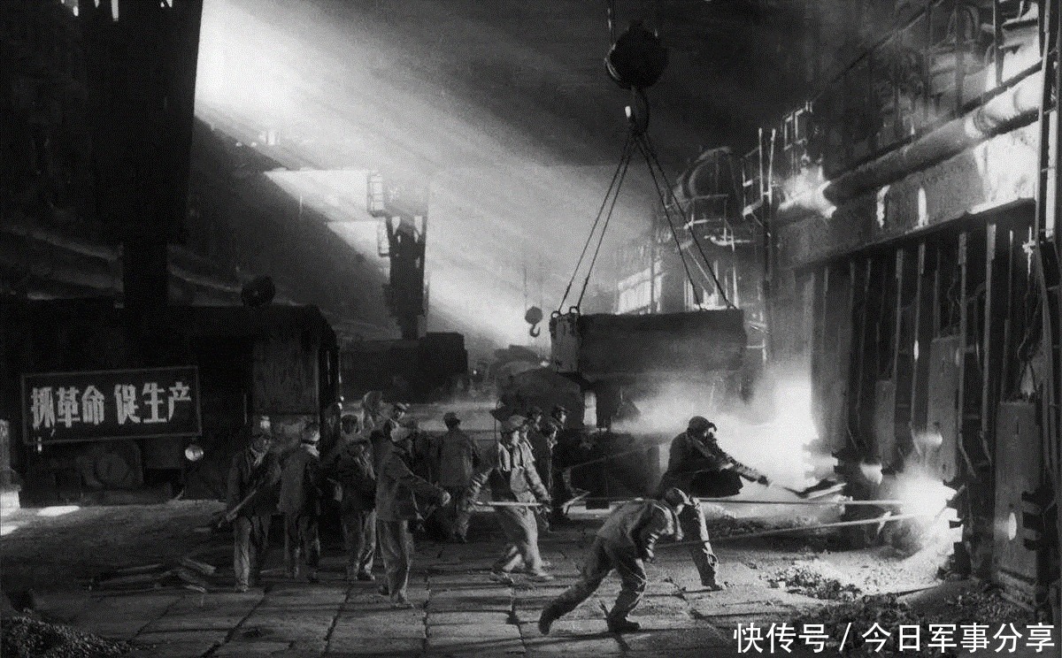 苏联|苏联在我国边境集结百万士兵,做好了南下准备,为何最后没动手