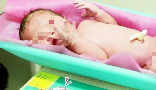 老一辈|新生儿8斤好还是5斤好老一辈的福娃观念落伍了,别沾沾自喜了