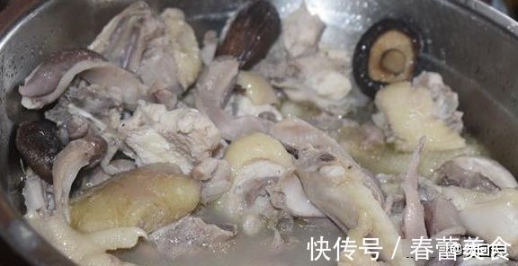 儿女吵着要回农村老家，公婆热情得恨不得杀猪招待，吃到打饱嗝