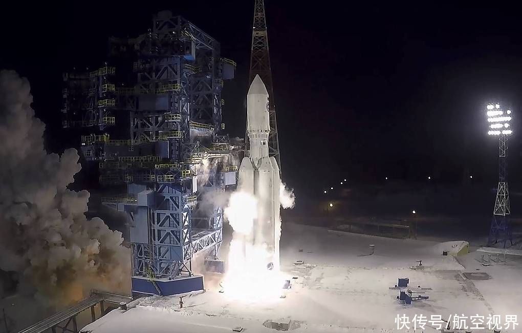 美国 俄罗斯重型火箭升空,2.4吨载荷成功入轨,再次向美国发起挑战