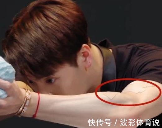 遮蓋|王嘉爾《跑男》穿冰袖遮紋身，錄《嗨放派》又變新方法，可真麻煩！