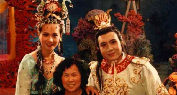 如何评价西海龙王,为了颗夜明珠将小白龙告上法庭,他心理有愧吗!