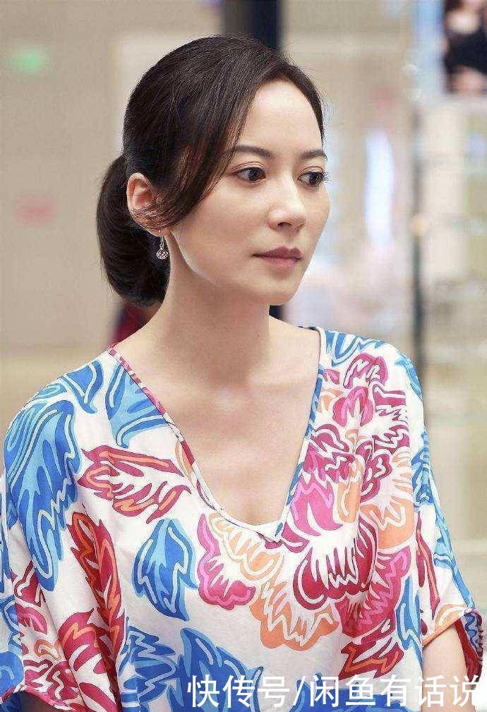 天生|女人脸上有这几个特征,是天生的“冻龄脸”,老了也是一枝花