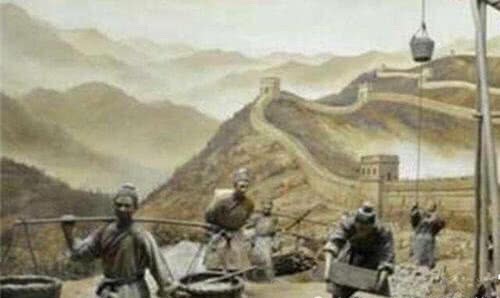 长治久安|历史揭秘：秦始皇修建长城的真实原因！