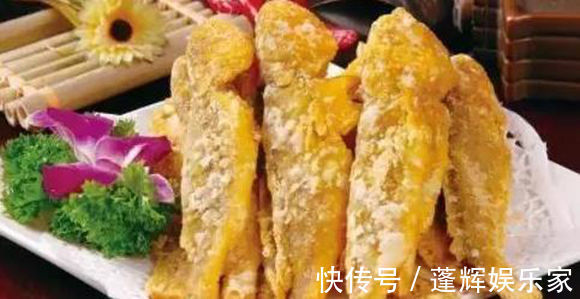 翻炒均匀|美食推荐酥炸小黄花鱼，蒜蓉粉丝蒸虾，干煸花菜，板栗烧排骨