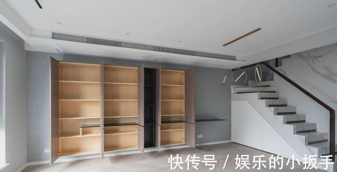 大理石|楼梯间堆杂物！是房价不够高？