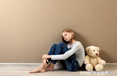 小孩|为何越聪明的小孩，越不喜欢与人“交心”？心理学的答案出乎意料