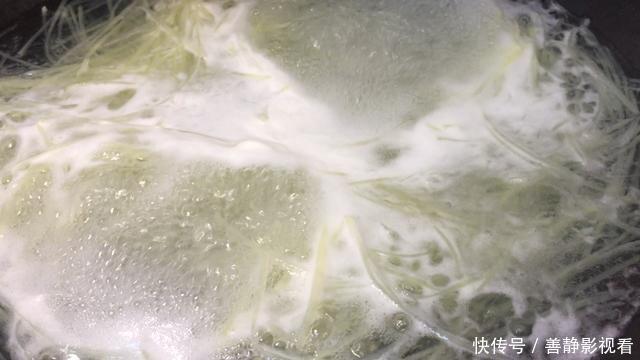 外酥|教你做土豆饼 不用面粉不加水 外酥里嫩 学会可以摆摊了