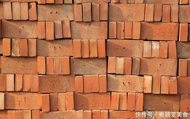 砖头 把一块砖扔进马里亚纳海沟,多久到海底砖头会不会被压碎