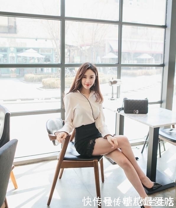 尖头 高跟鞋让你在脚上传递着性感美态，展现出女性的性感和高贵的气质