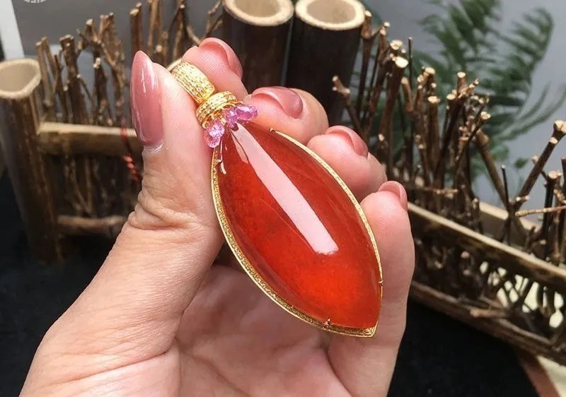 影响|翡翠的颜色怎么看?这才是影响价值的关键!