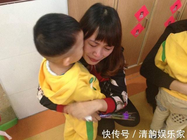 宝妈|医生忠告孩子再馋,以下4种食物也不要给娃吃,长大后会感谢你