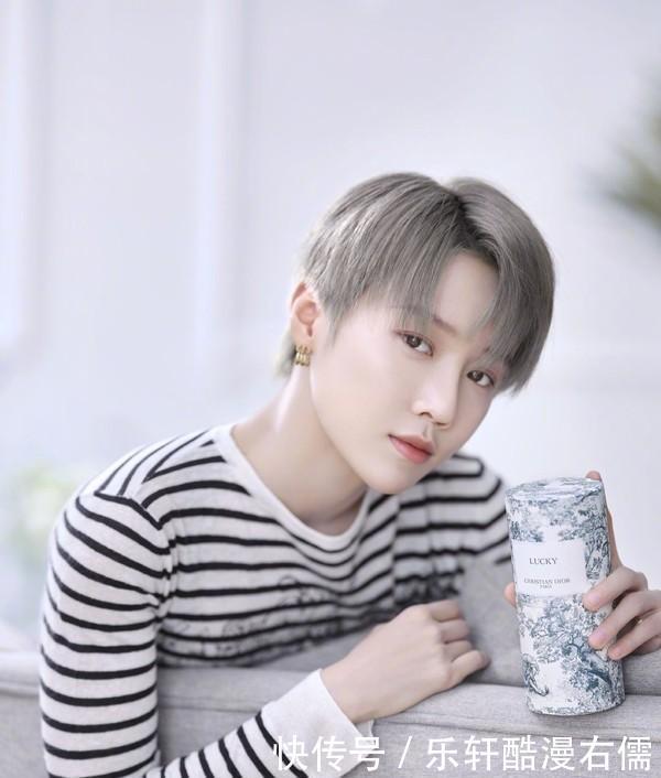 再登卫视舞台!四大平台合力邀请!冯提莫的歌曲超励志!