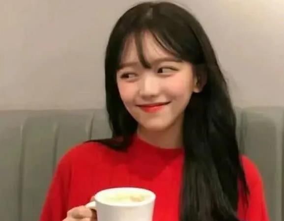 手摸|女生经常用手“摸”这3部位,颜值会越来越低,怪不得会被人叫“阿姨”