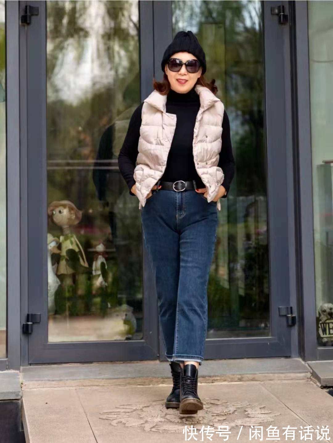 时髦|65岁奶奶用一件“羽绒马甲”,搭出冬天的温暖时髦,阿姨辈照穿美