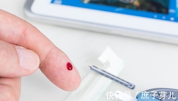 血糖控制|糖尿病患者饥饿时如何加餐?不妨试试3种食物,但食用不能过量