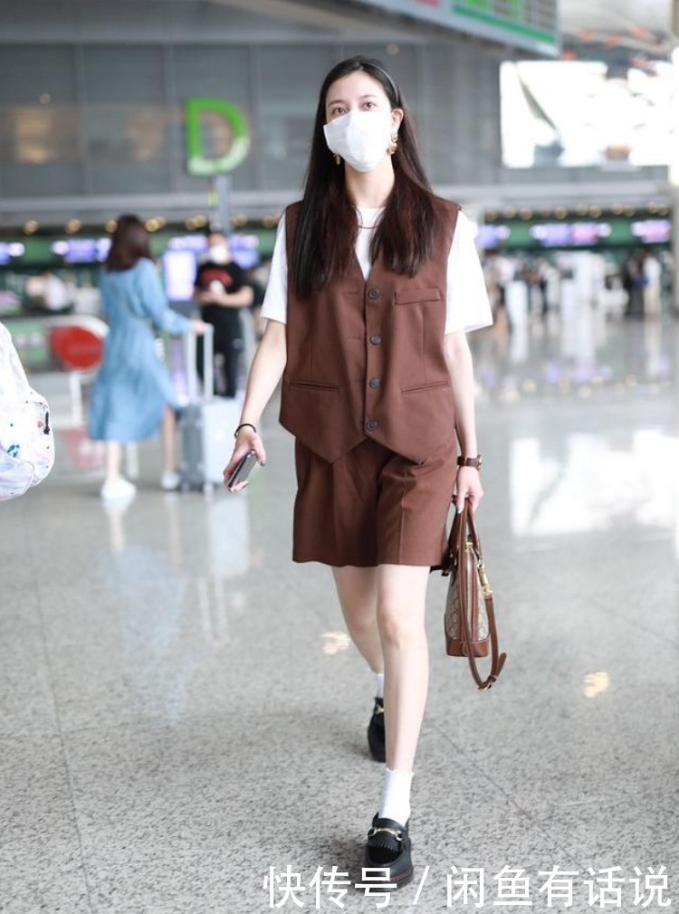 面料|今夏流行“大裤衩+平跟鞋”,别以为邋遢其实挺高级,淑女也能穿