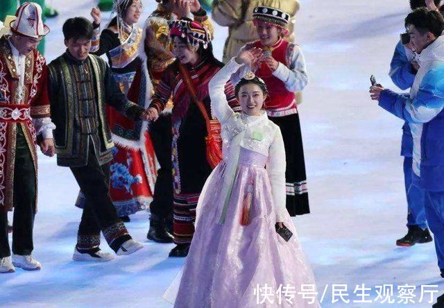 韩国人玻璃心稀碎!指责冬奥会“窃取韩服”，媒体和政客也带节奏