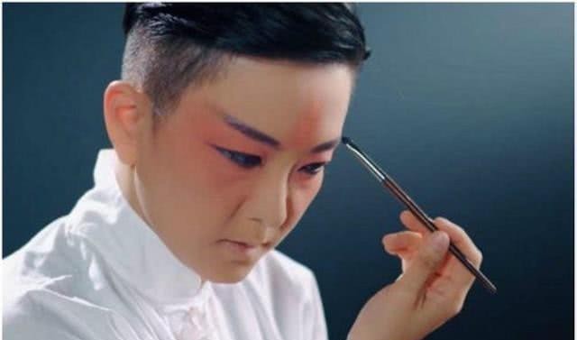 传承|当今“第一女老生”,被批评假借传承京剧之名四处捞金?