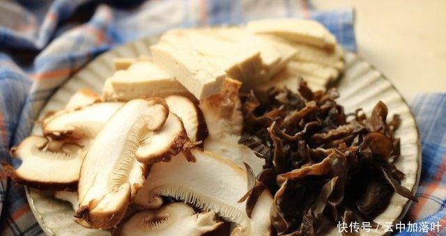 格达汤|像这样的冬天,香浓盛在锅里很诱人,一碗后全身都暖了